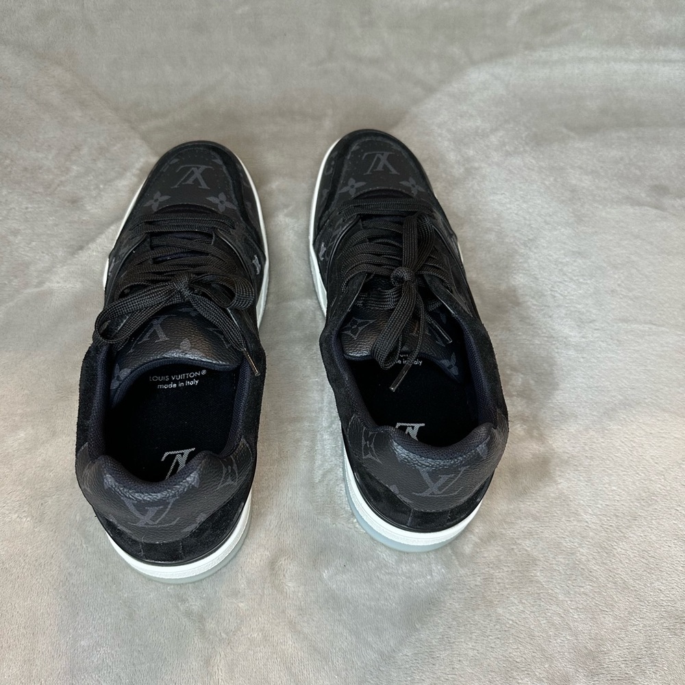 Louis Vuitton Black & Gray Sneaker Trainers - Picture 8 of 11